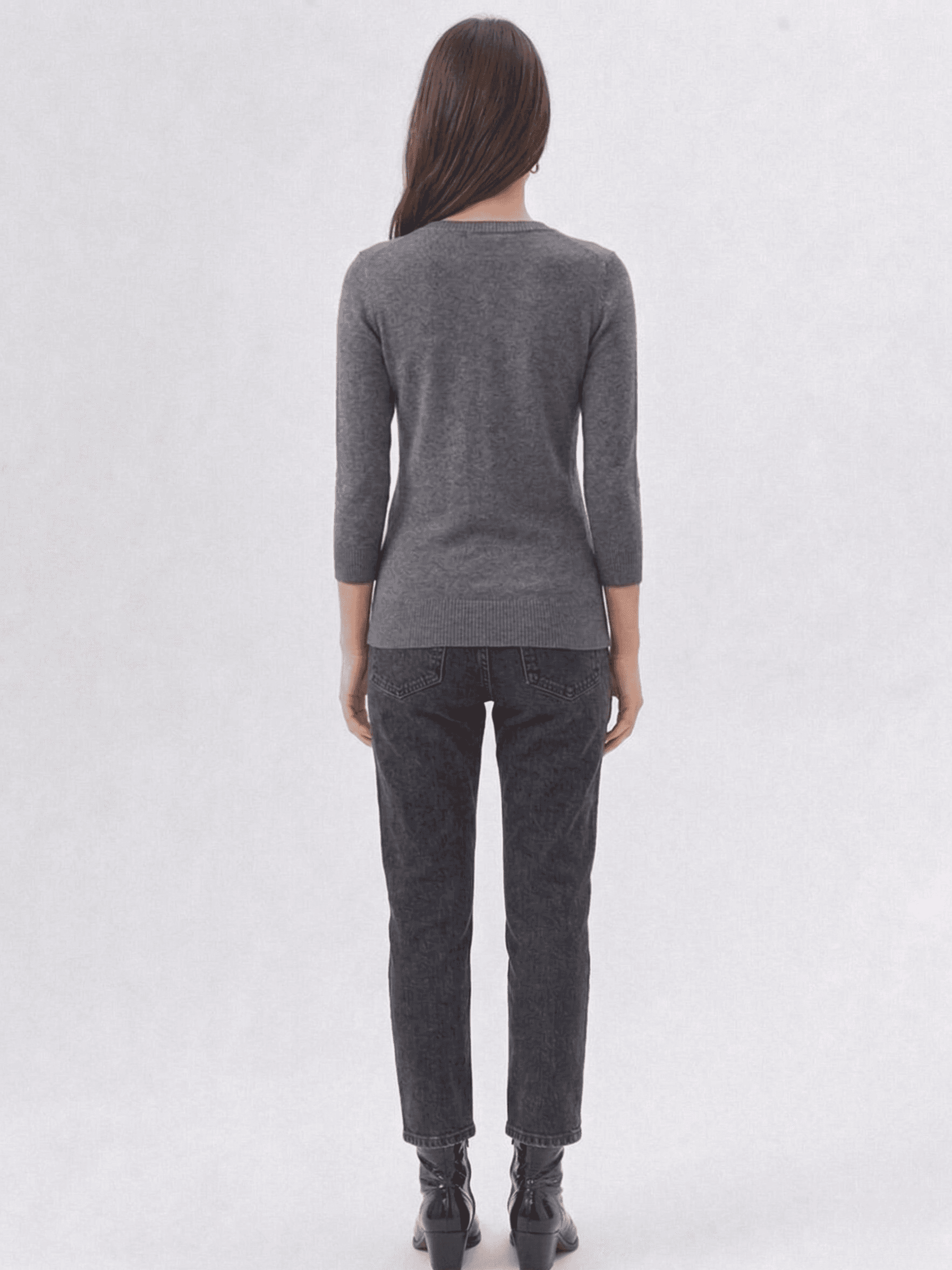 Suéter de Punto Fino con Cuello Calado 4