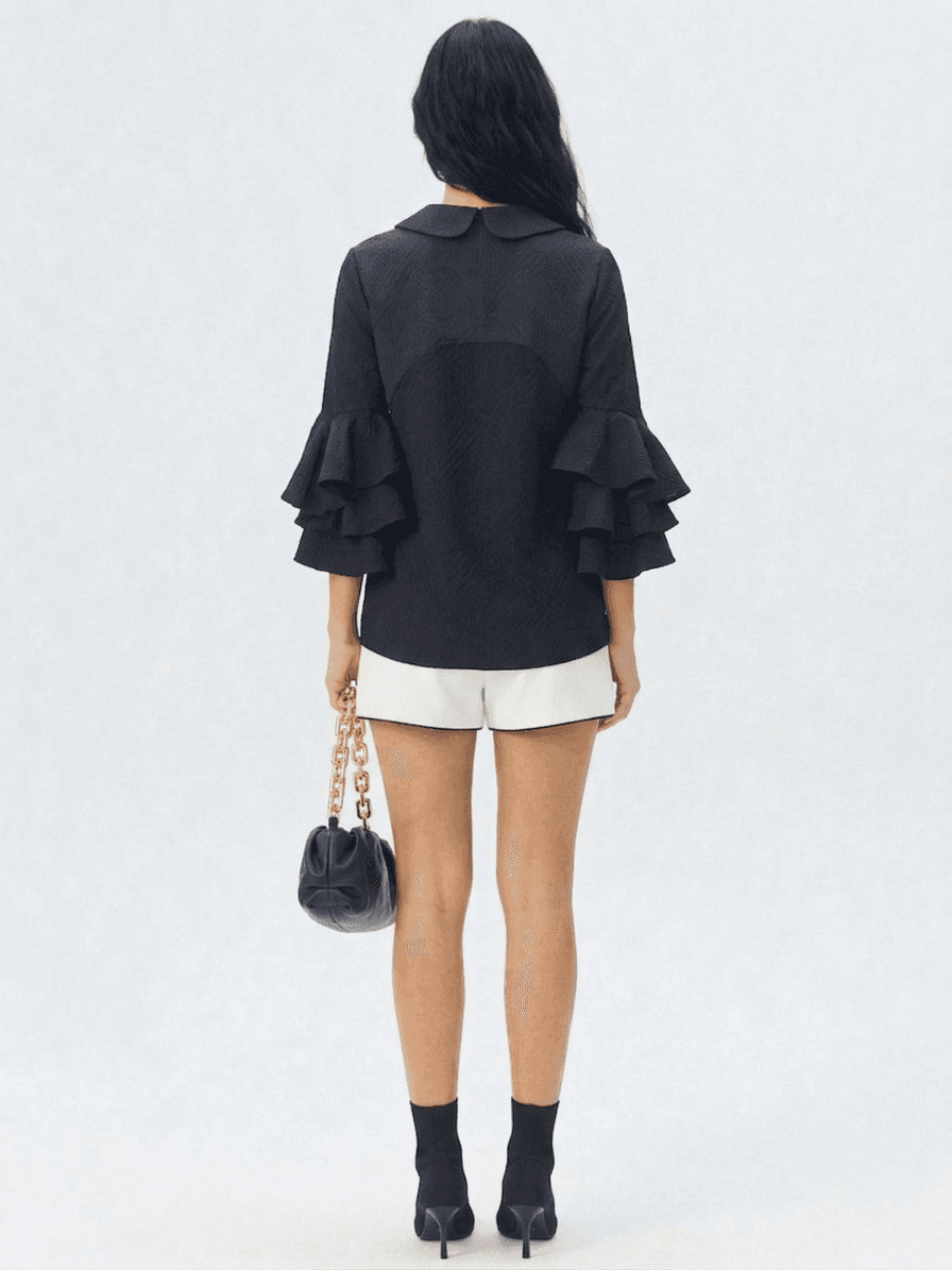 Blusa Estructurada con Volantes en Mangas 4