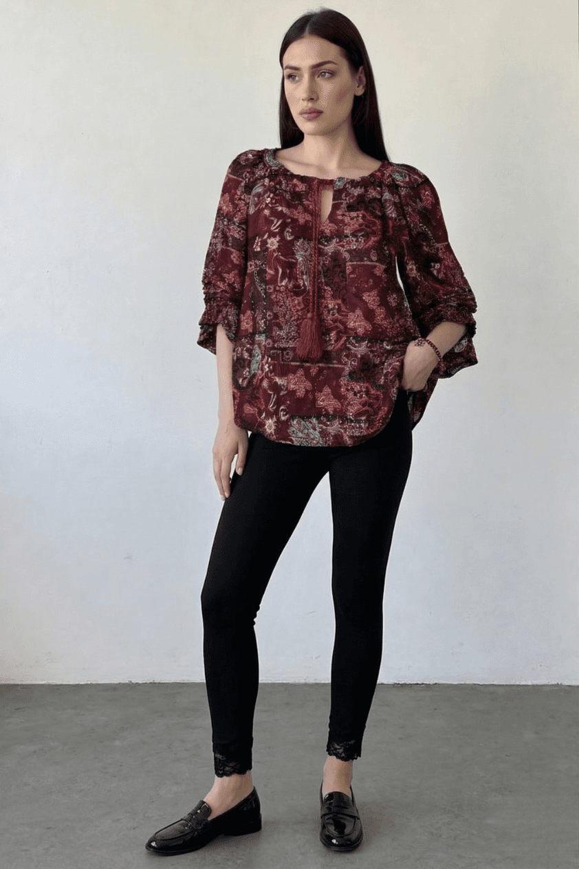 Blusa Boho con Borlas y Estampado Floral 1