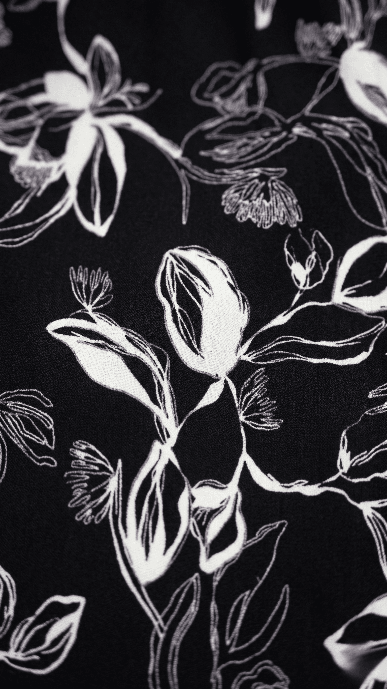 Falda Midi Estampada Floral Negra 2